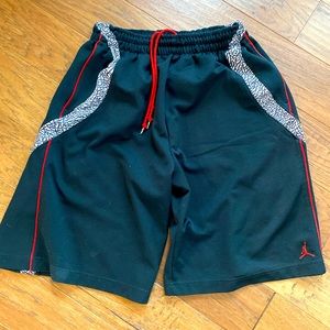 Men’s Large Jordan basketball shorts